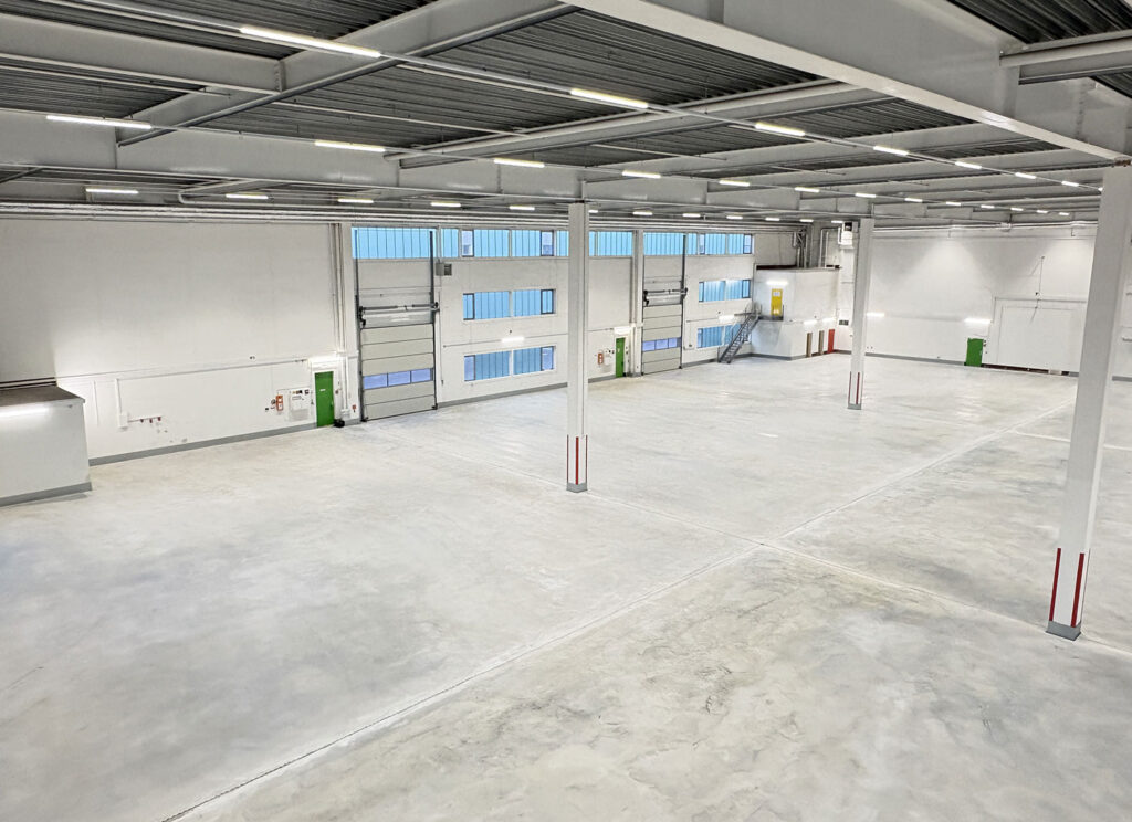 IHP Süd Halle 9D - Produktions-Lagerhalle