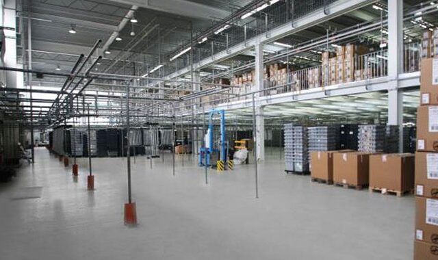 2815 qm Produktions- oder Lagerhalle